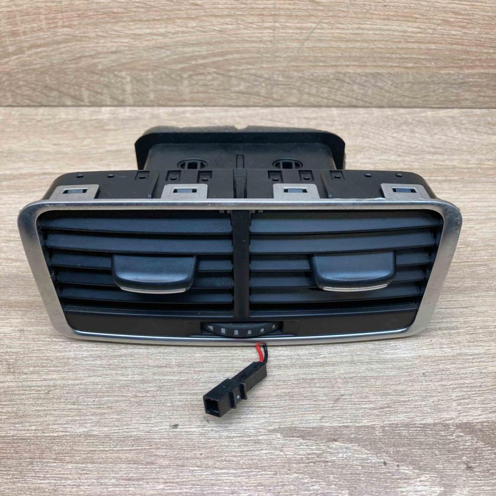 4F0819203C   Dash center air vent grill Audi A6 S6 C6 4F
