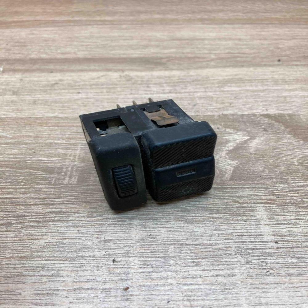 357941531 03847730  Light switch Volkswagen PASSAT B3