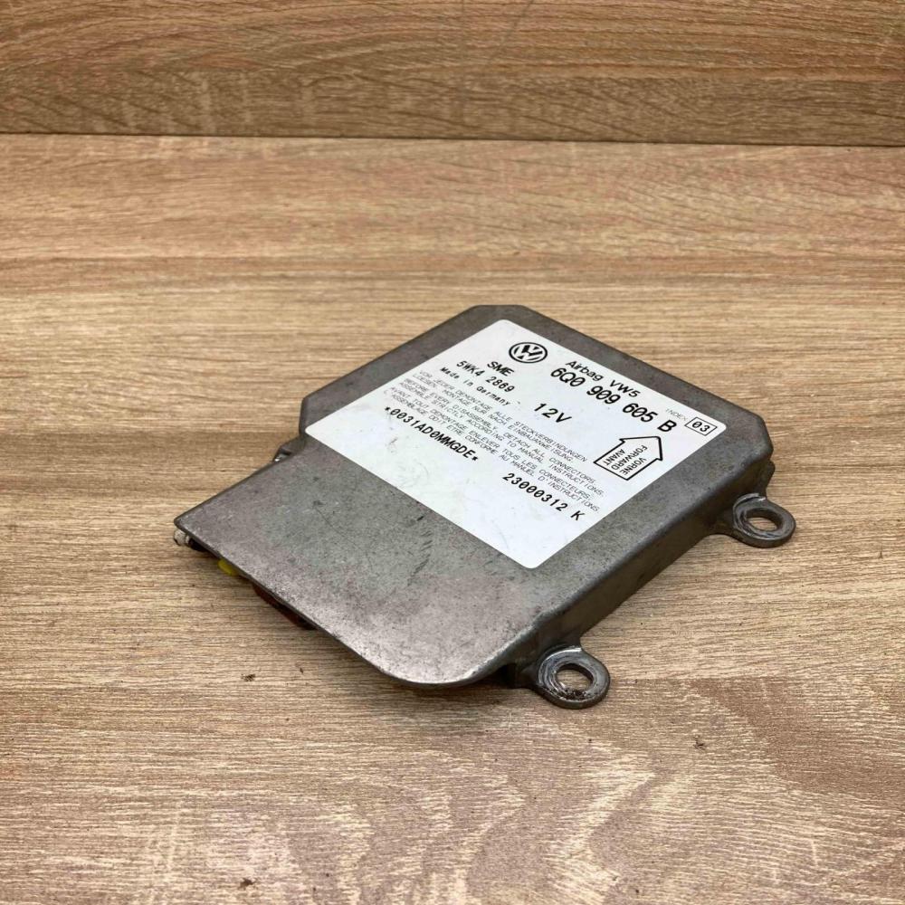 6Q0909605B 5WK42869  Airbag control unit/module Volkswagen PASSAT B5.5