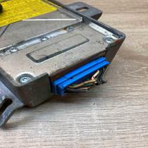 BC1M 57 K30 12192601  Airbag control unit/module Mazda 323