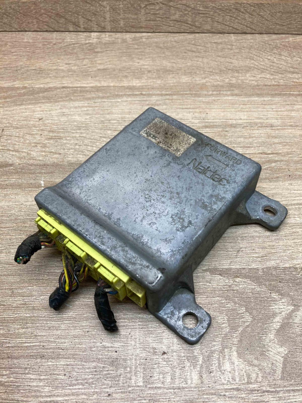 GG3E 57 K30 9128A 33220 Airbag control unit/module Mazda 626