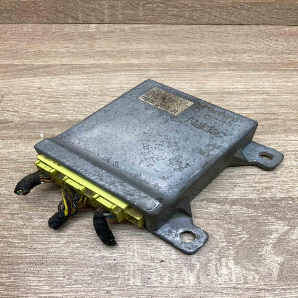 GG3E 57 K30 9128A 33220 Airbag control unit/module Mazda 626