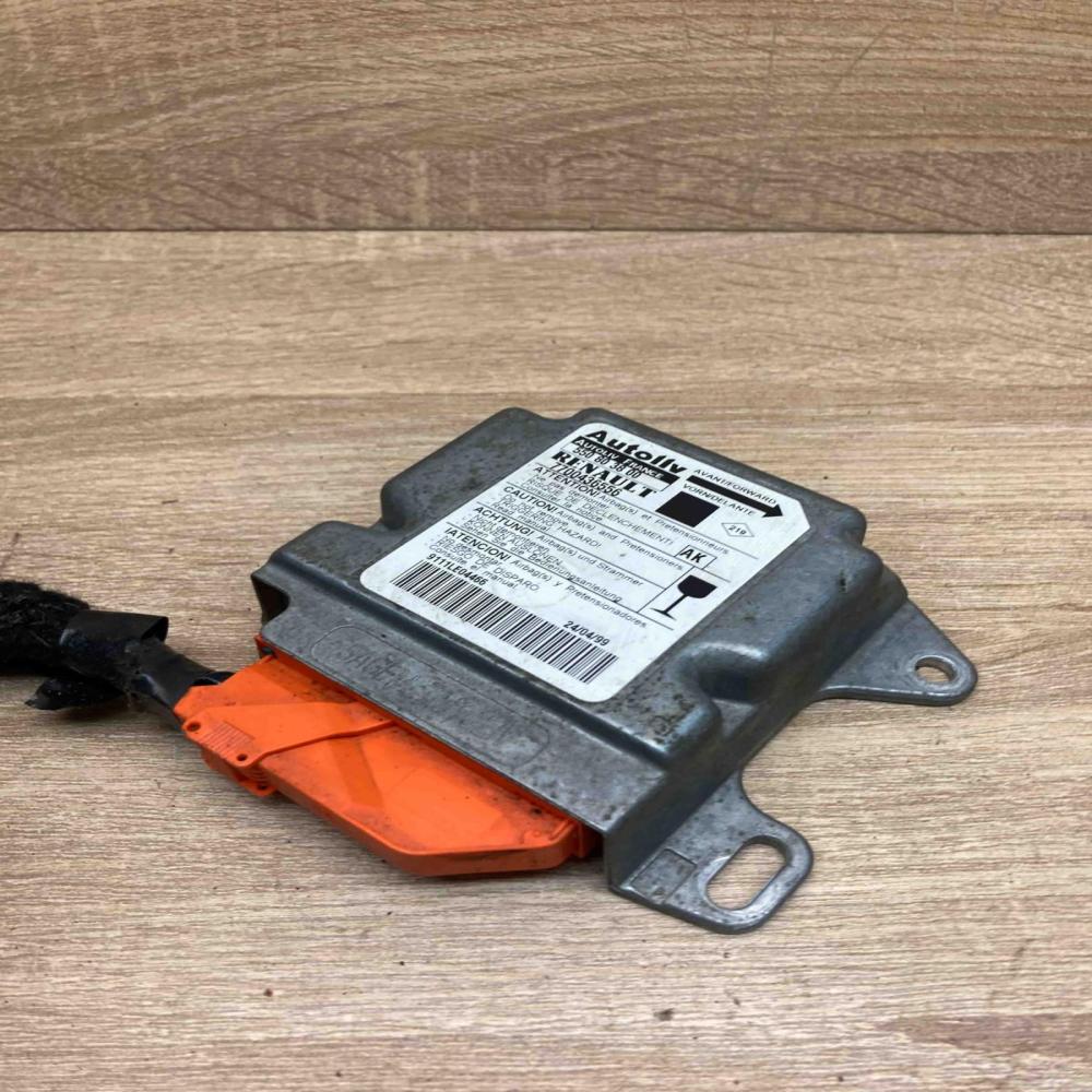 7700436556 550803800 With Plug Airbag control unit/module Renault Scenic I