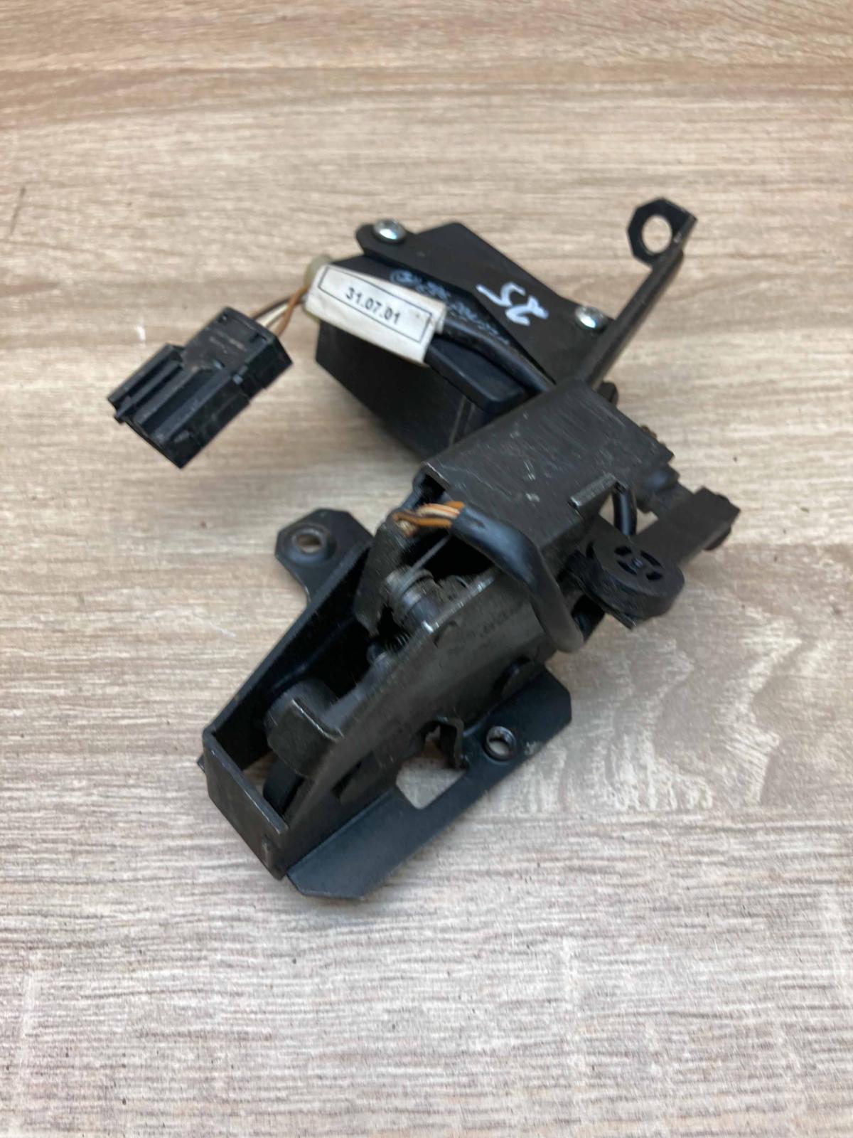 8384069 8238469 406 204 Tailgate/trunk/boot lock/catch/latch BMW 5 E39