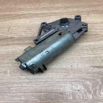 811696717 20120534  Sunroof motor/actuator BMW X5 E53