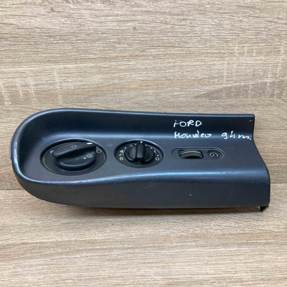 93BG10B838AW 93BB 13K752 AB  Light switch Ford Mondeo MK I