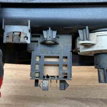 93BG10B838AW 93BB 13K752 AB  Light switch Ford Mondeo MK I