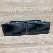 1J0819728C 1J0819736C  Dash center air vent grill Volkswagen Golf IV