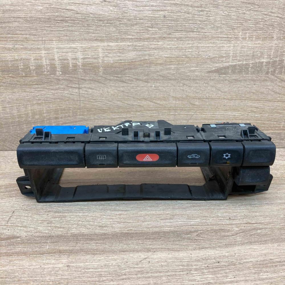 90503546   Hazard light switch Opel Vectra B