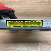 B3D1 18881C MECS J102 B3D1 Engine control unit/module ECU Mazda 121