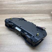 83800 05K20 MB257440 6795  Speedometer (instrument cluster) Toyota Avensis T270