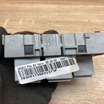 101011 13266315  Fuse module Opel Meriva A
