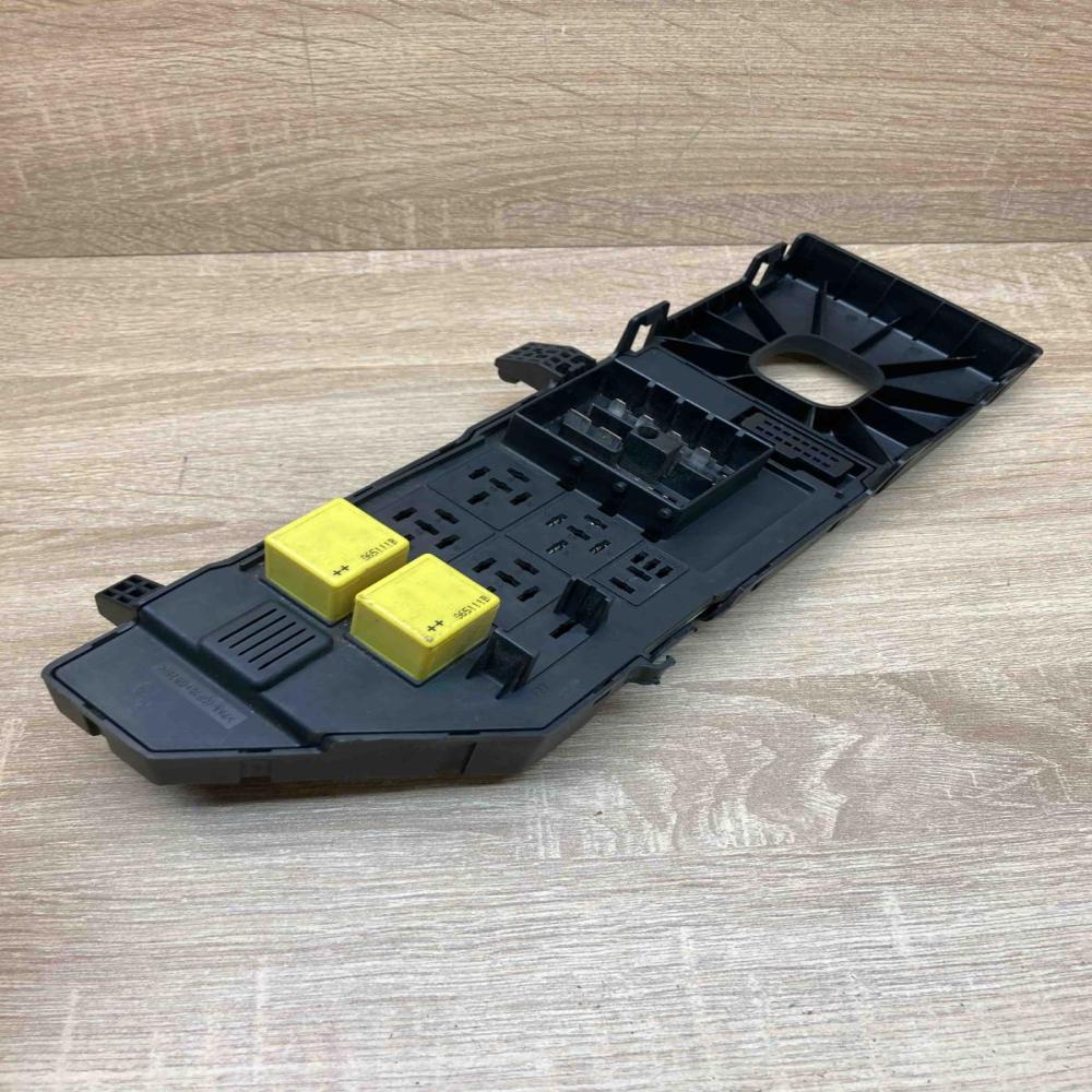 518820022   Fuse module Saab 9-3 Ver2