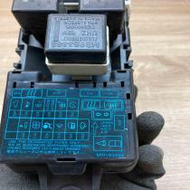 MB953355 MR193494  Fuse module Mitsubishi Space Star