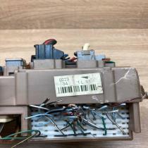 82641 02040 MB232300 8520  Fuse module Toyota Corolla E120 E130