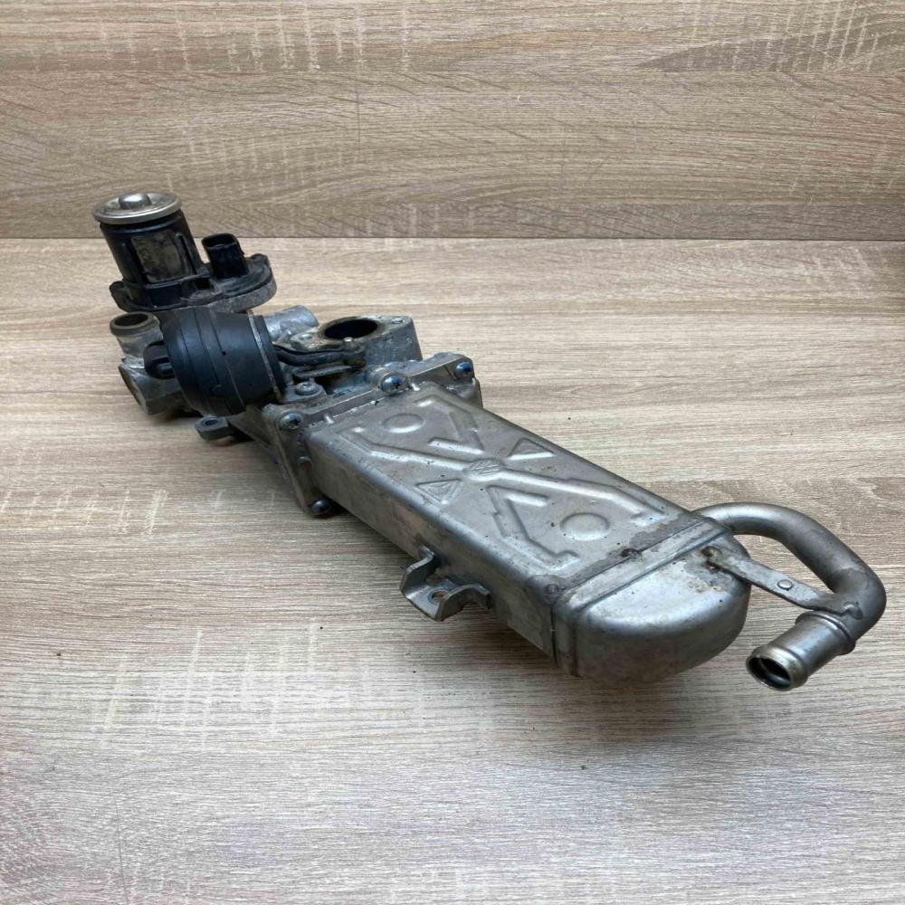 03L131512CF 0280751016  EGR valve cooler Volkswagen PASSAT B7