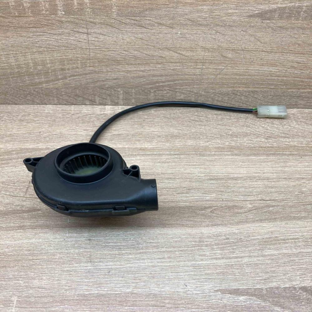 1745182 0130002831  Fan control module BMW 5 E39