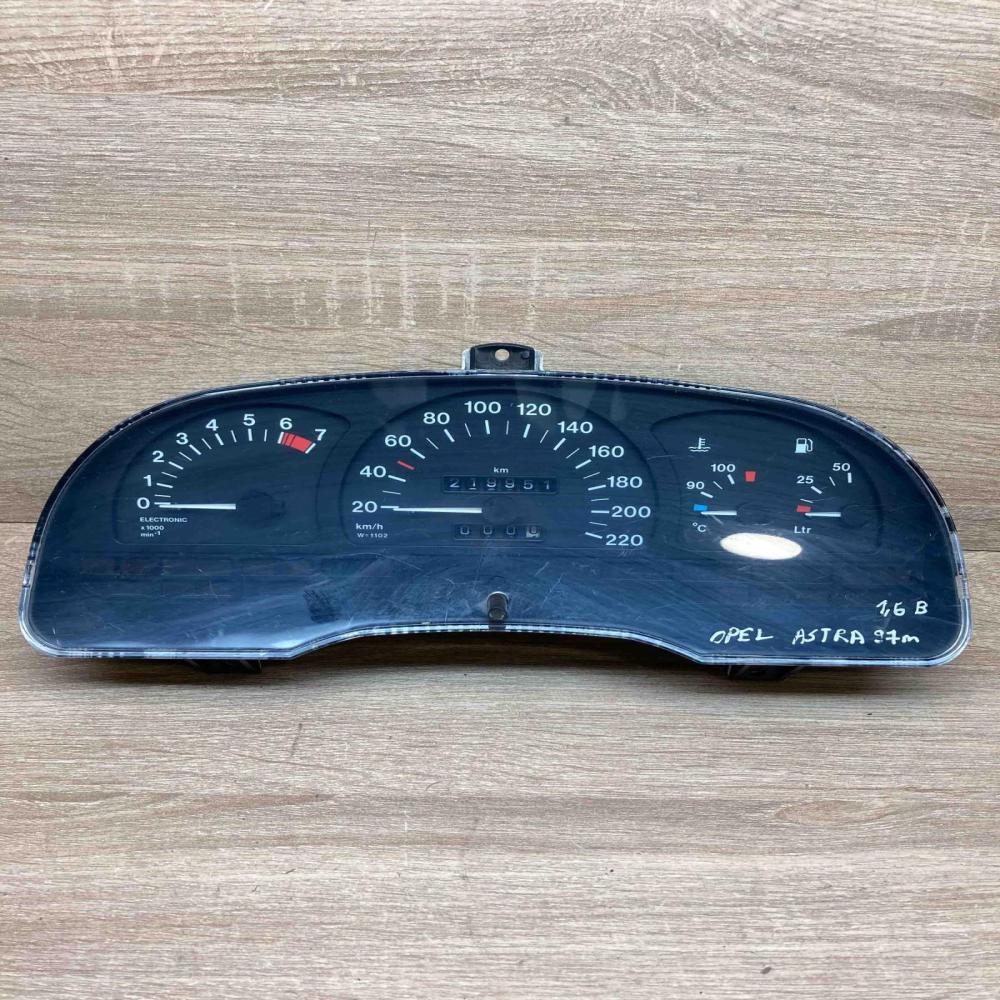 90519081RN 110008687  Speedometer (instrument cluster) Opel Astra F