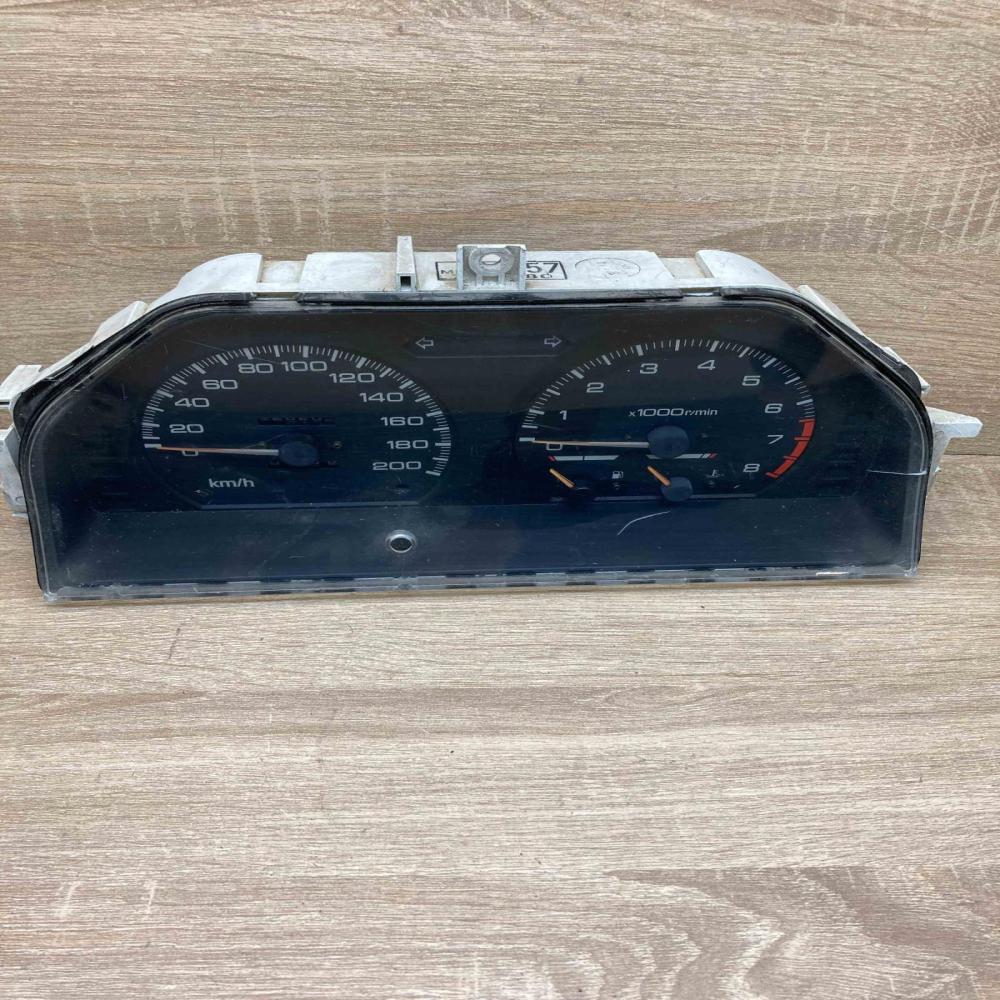 MB680657 738 080  Speedometer (instrument cluster) Mitsubishi Lancer