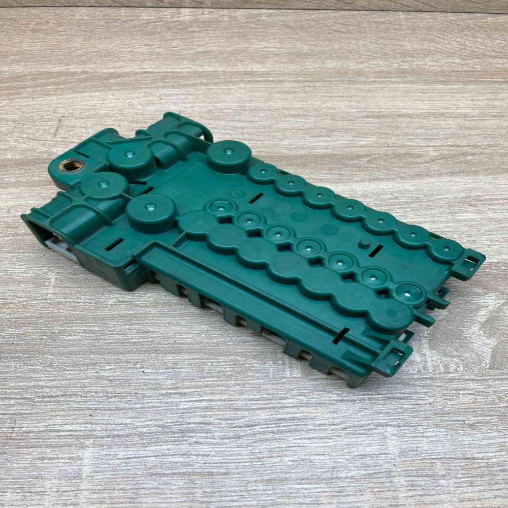 8387541 8387543  Battery relay fuse BMW 5 E39