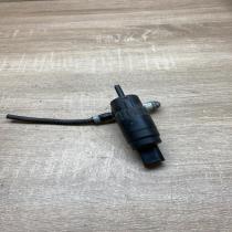 1K6955651   Windscreen/windshield washer pump Audi A3 S3 8P