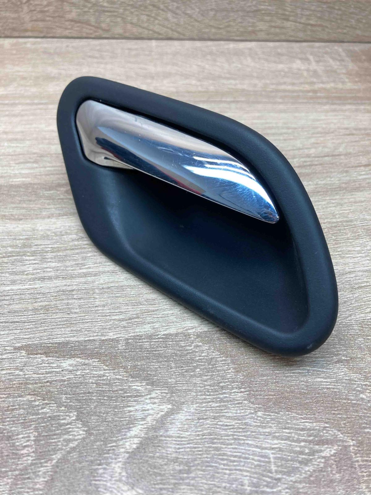 8125514  Right Front Rear door interior handle BMW 7 E38