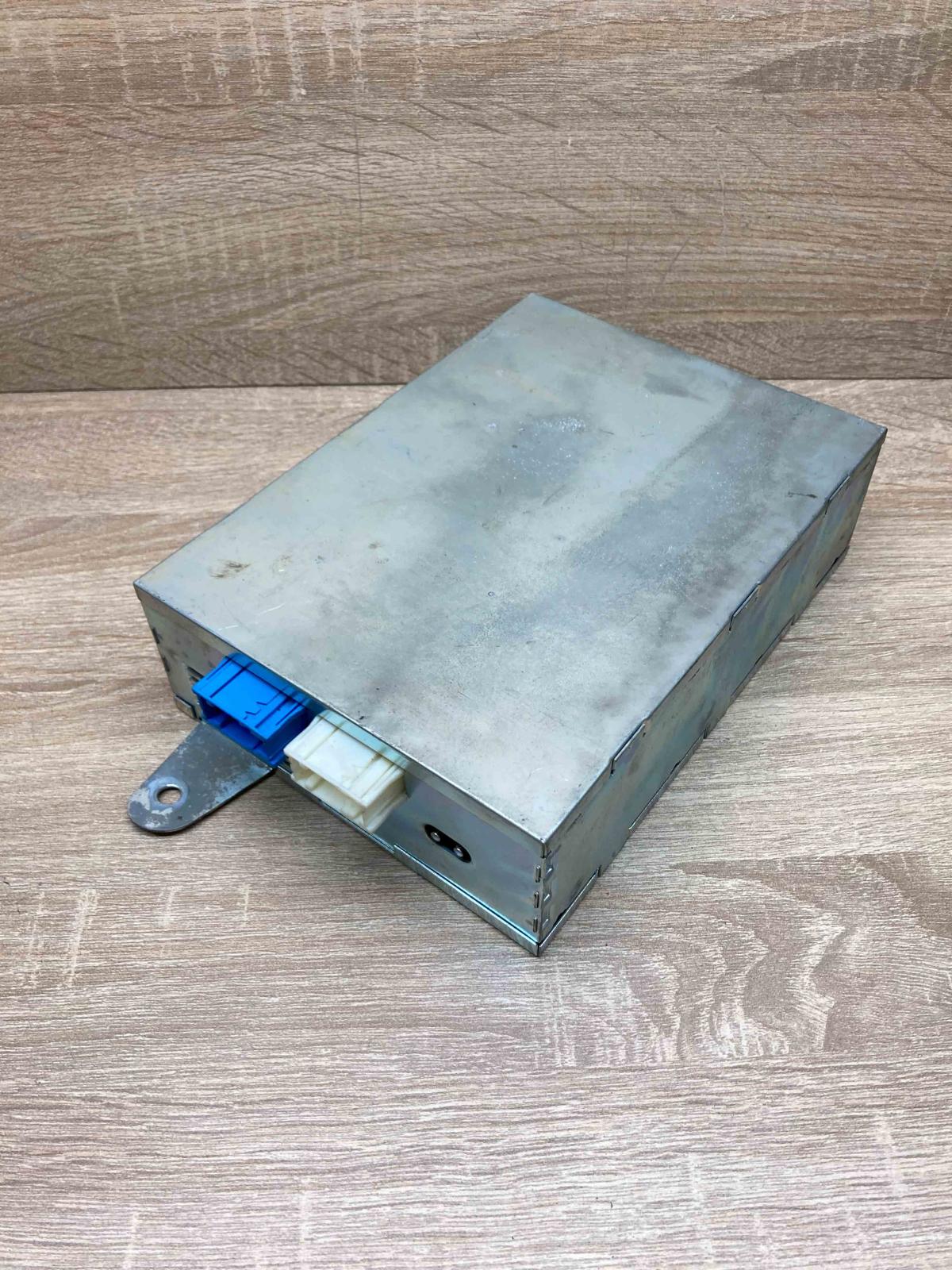 6911221 143920  Video control module BMW 5 E39