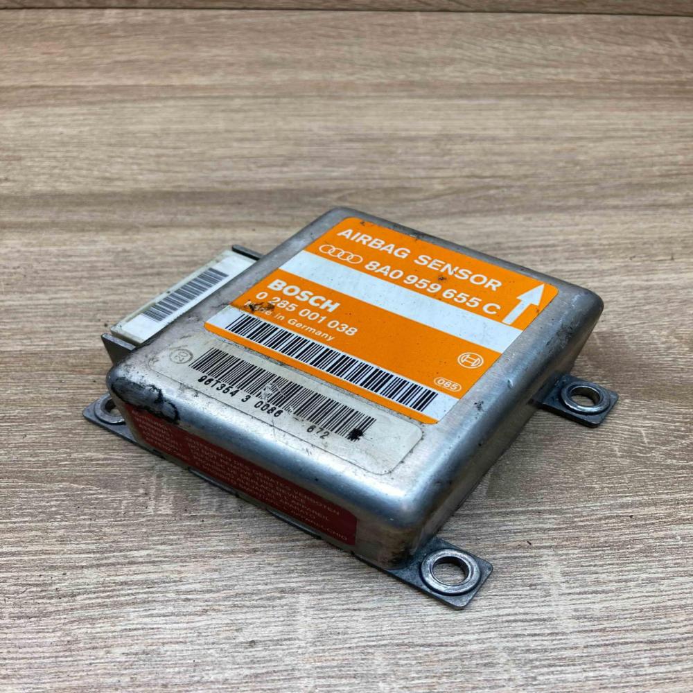 8A0959655C 0285001038  Airbag control unit/module Audi 100 S4 C4