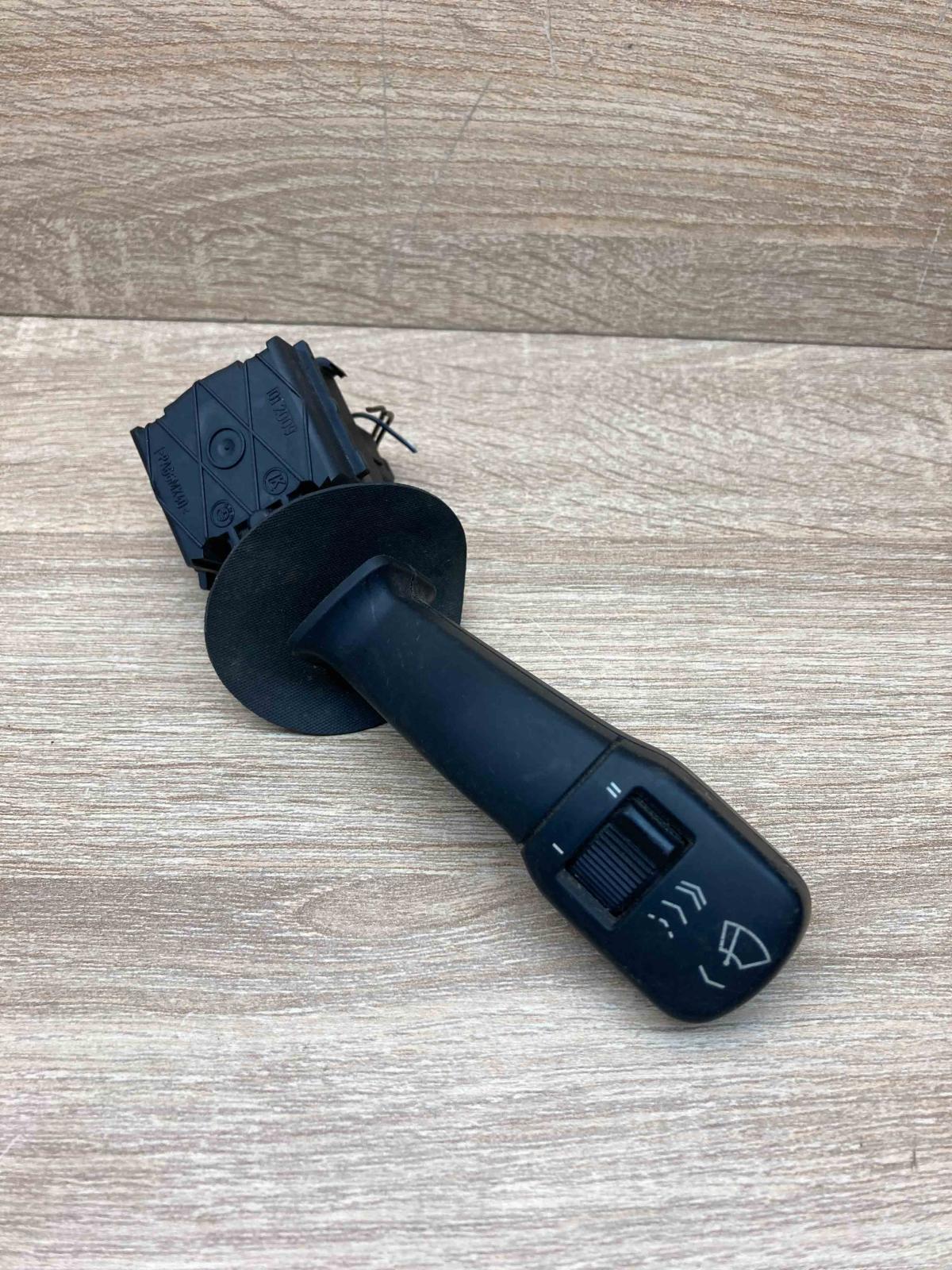 012009   Wiper control stalk BMW 7 E38