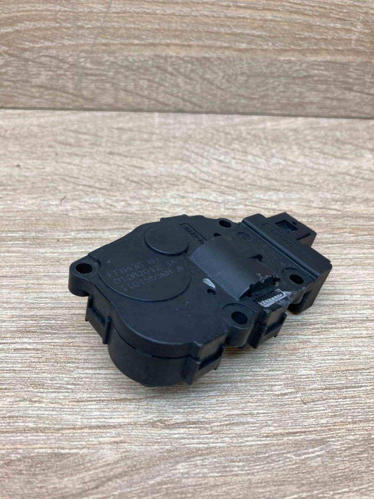 010620123A T1015556HA  Air flap motor/actuator BMW 1 E81 E87