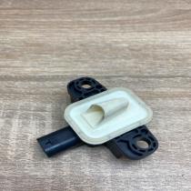 A1668210351 56054084AA  Airbag deployment crash/impact sensor Mercedes-Benz ML W