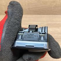 A1668707610 10022012  Tailgate opening switch Mercedes-Benz ML W166