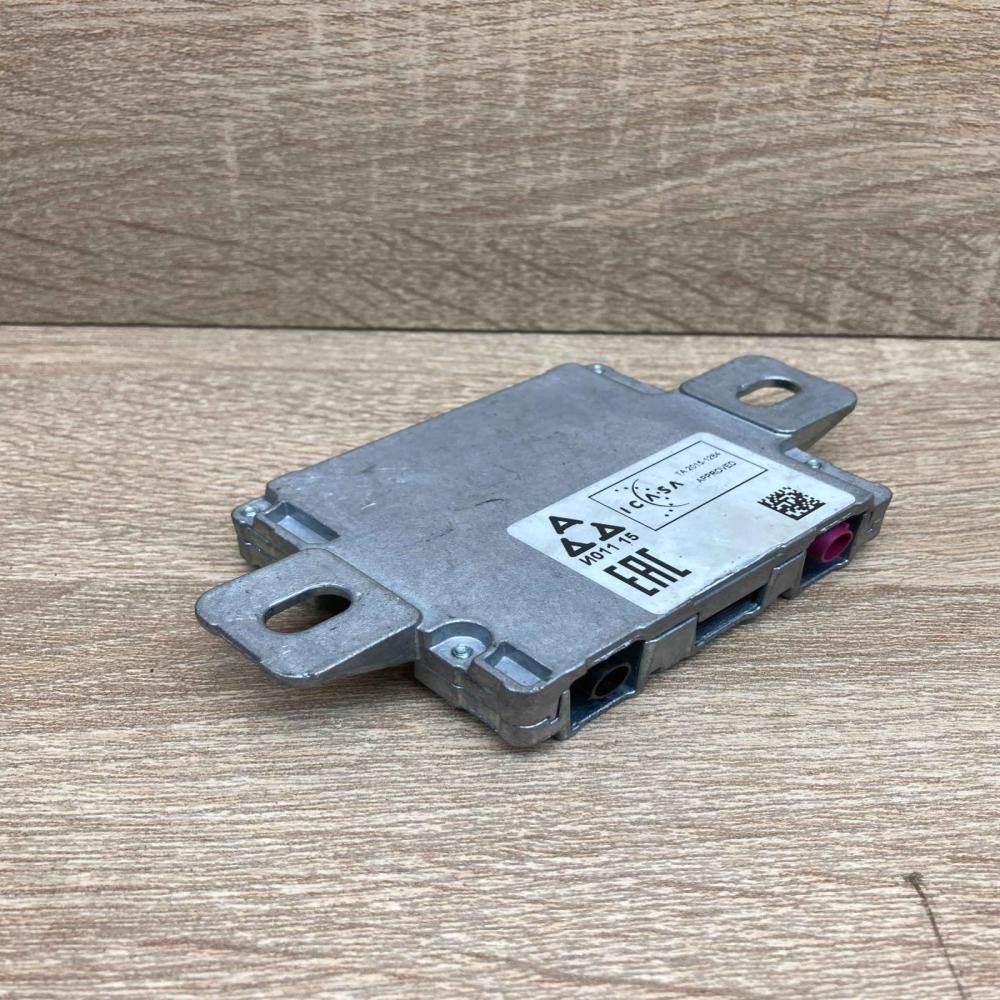 TA2015 1284   Antenna control unit BMW 5 G30 G31