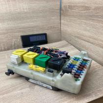 93BG 14A073 EF 93BG 14K150 AD  Fuse module Ford Focus
