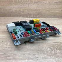 90589965   Fuse module Opel Zafira A