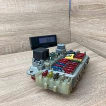 YWC104500 52010268D  Fuse module Rover 25