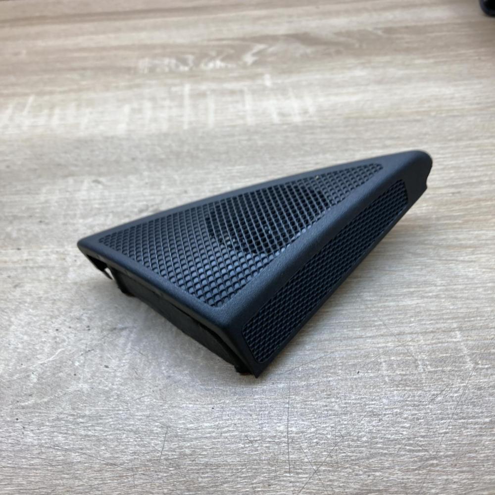 A2118200202 A2117250294  Front door high frequency speaker Mercedes-Benz E W211