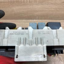 2M5T 14A073BD   Fuse module Ford Focus