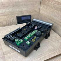 04727080AD 04869204AI  Fuse module Chrysler Voyager