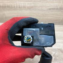 17D682 17D682  Wiper control stalk Mazda 5