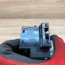 17D682 17D682  Wiper control stalk Mazda 5