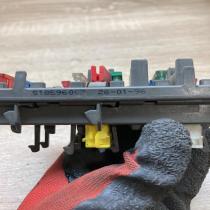 518596002   Fuse module Mitsubishi Colt