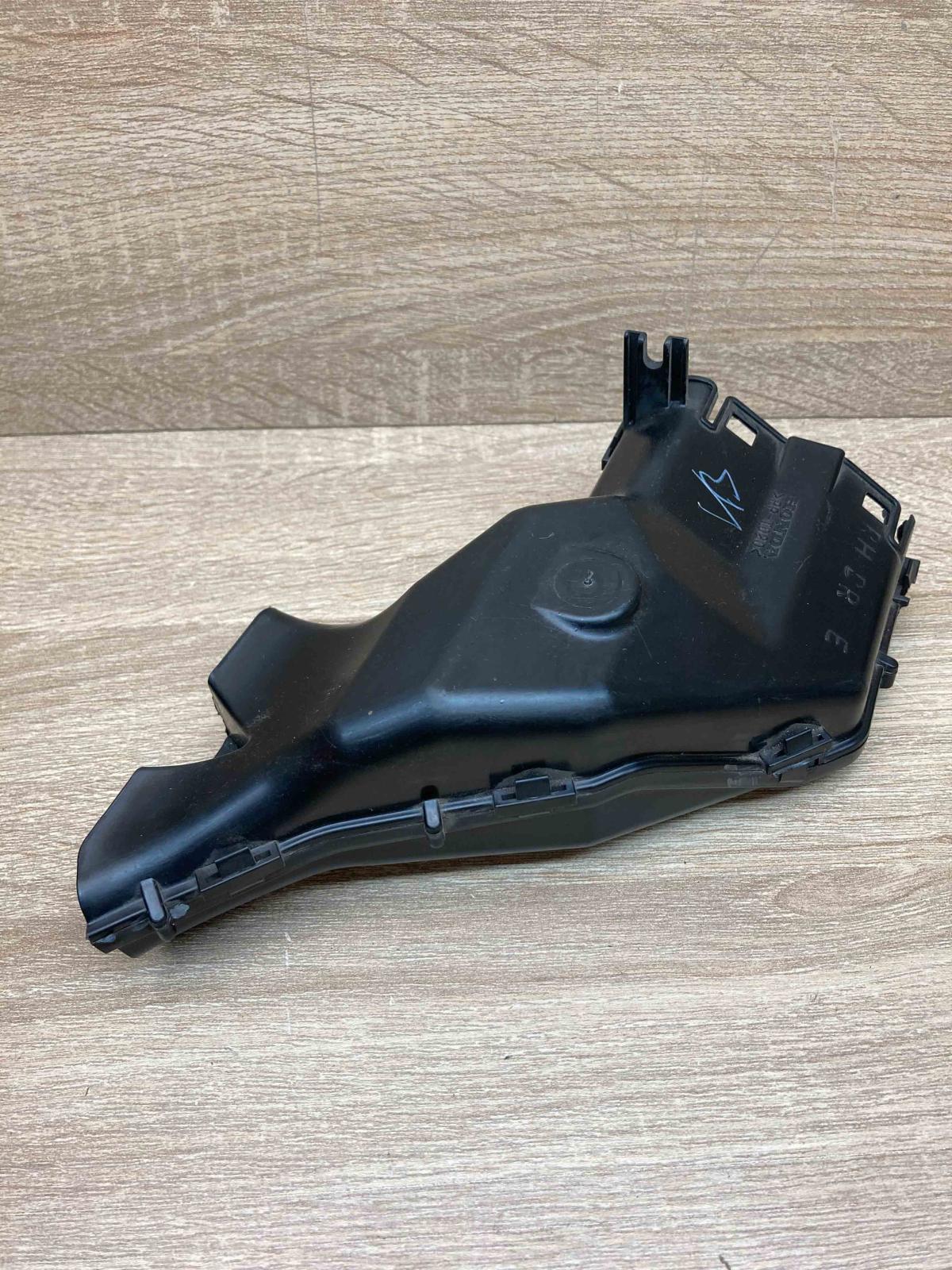 PP TD120   Air intake duct part Honda Civic