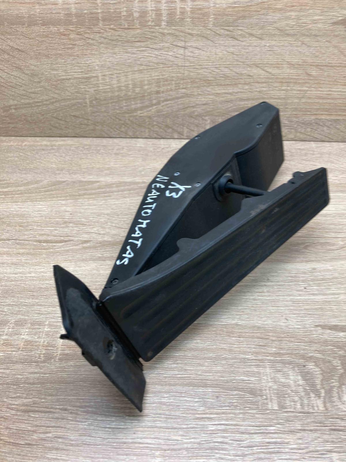 6766931 259160 10  Accelerator throttle pedal BMW 5 E60 E61