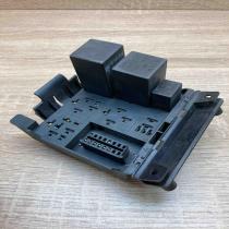 68208F10 90564340  Other relay Opel Omega B1