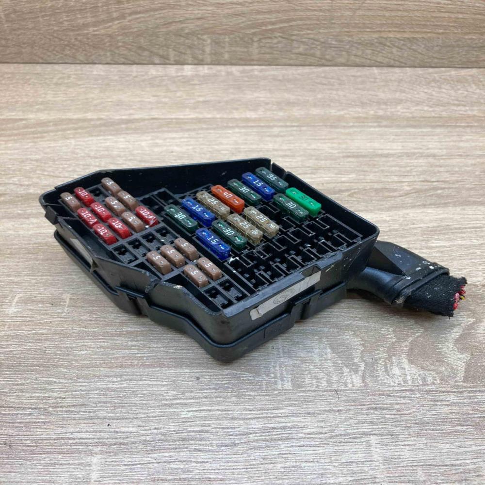 0716423244  6852 Fuse box set Audi A4 S4 B5 8D