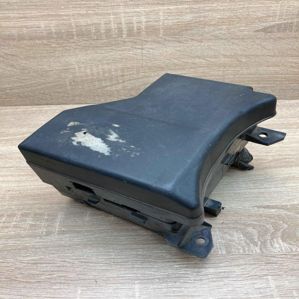 B1 1342  2490 Fuse box set Mazda 626