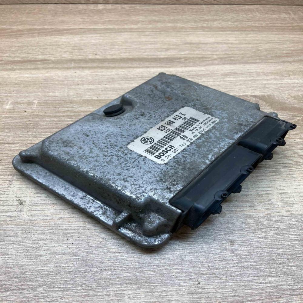 038906013K 0281001749  Engine control unit/module ECU Volkswagen Polo III 6N 6N2