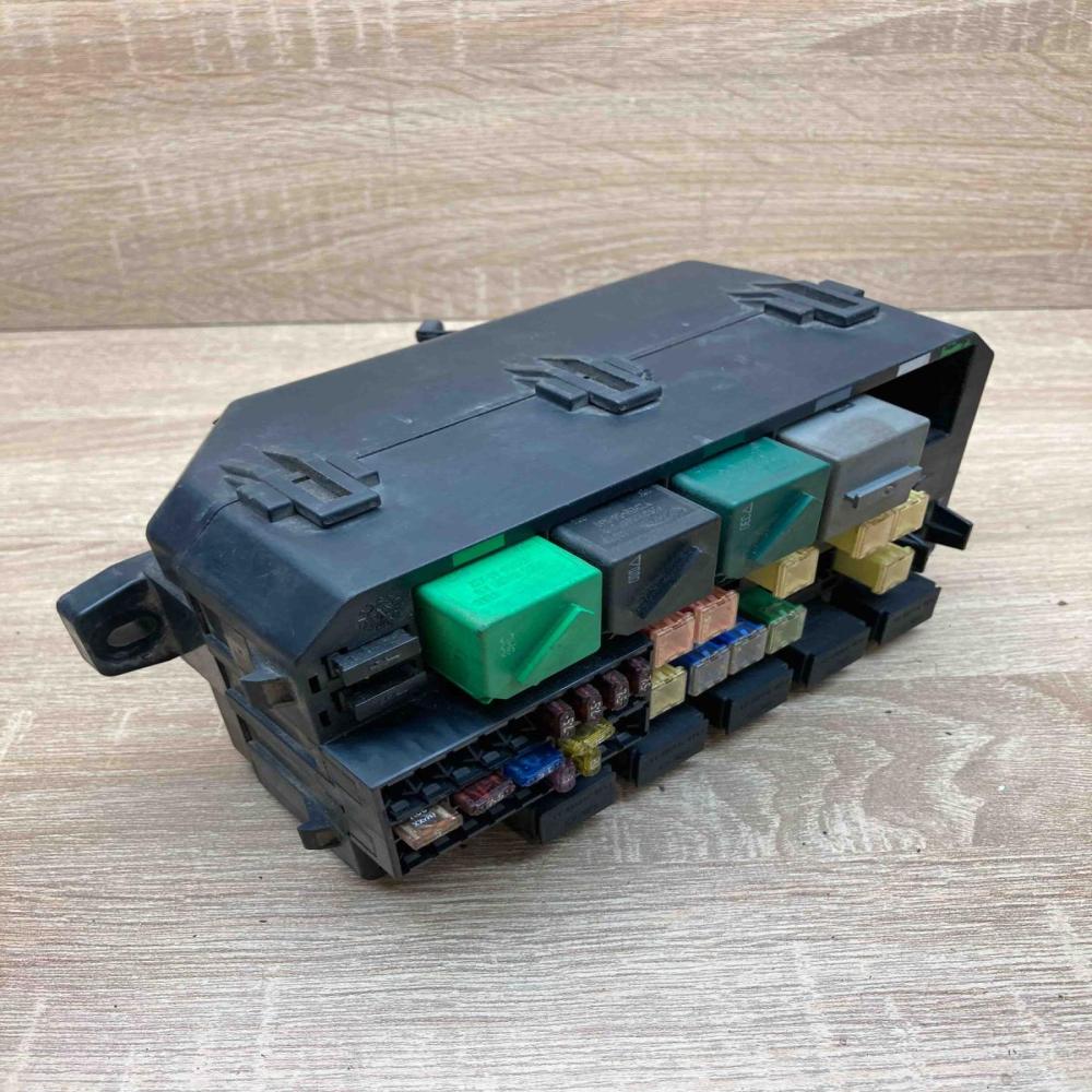 XS21 14A073 AA XS21 14A142 AA  Central body control module Ford Mondeo MK I