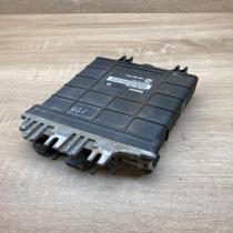 1H0907311L 0261203318  Engine control unit/module ECU Volkswagen Golf III